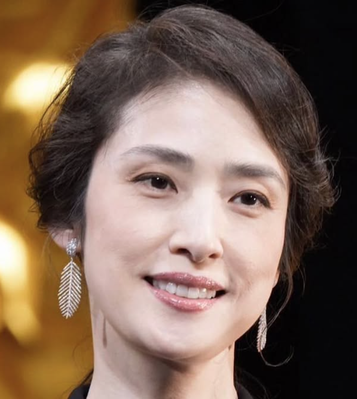 天海祐希の元夫の真相と結婚歴ゼロの理由を徹底解説